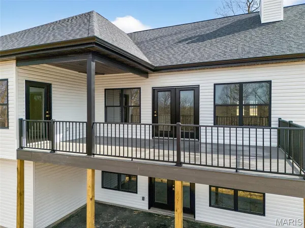 $799,000 | 55 Lk Bnd Drive, Winfield, MO 63389