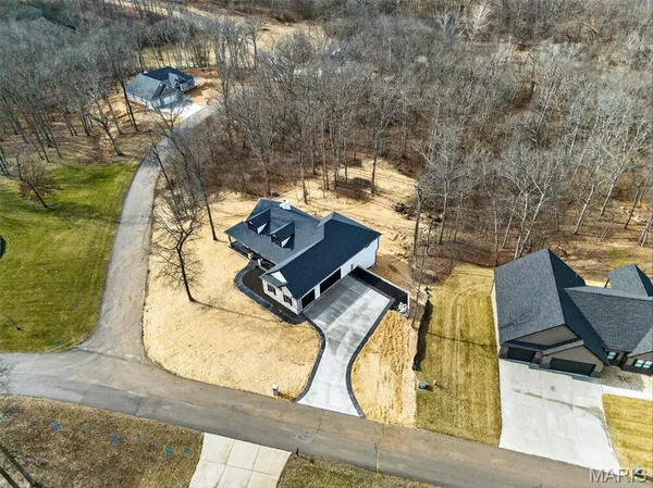 $799,000 | 55 Lk Bnd Drive, Winfield, MO 63389