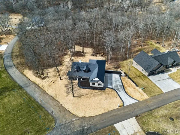$799,000 | 55 Lk Bnd Drive, Winfield, MO 63389