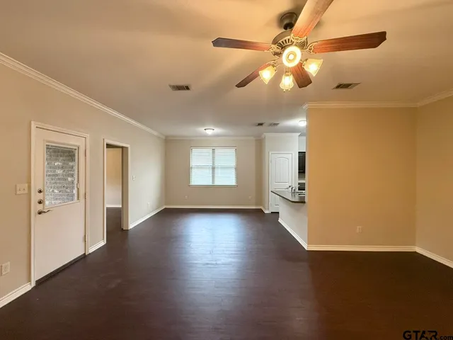 $1,595 | 19412 King Ranch Drive, Flint, TX 75762