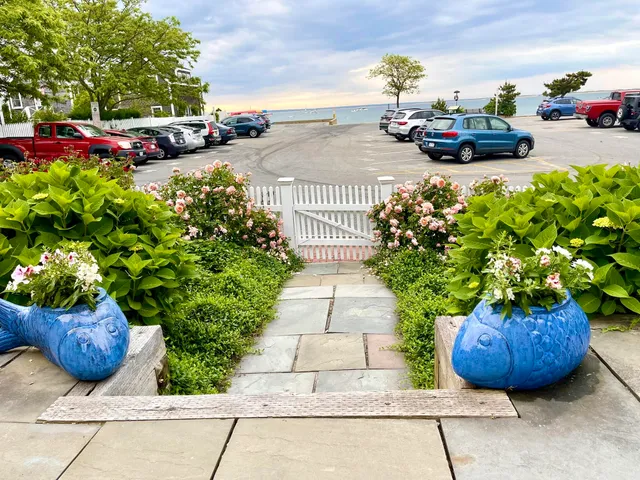 $6,995,000 | 54 Commercial Street, Unit 3 4 5 6, Provincetown, MA 02657