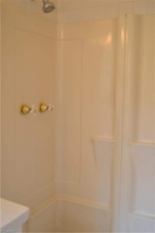4231 Witherow Road Winston-Salem, NC 27106 - Photo 11 of 21 Gallery Image 11