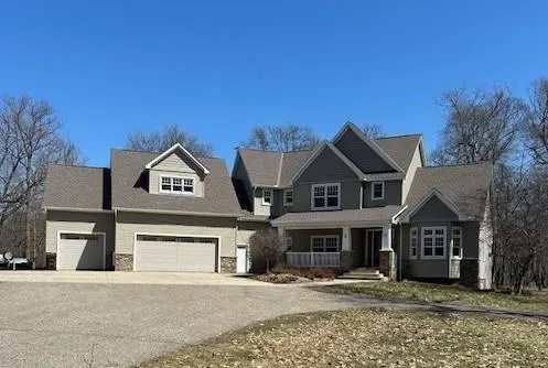 $1,049,900 | 20658 Belle Lake Road, Hutchinson, MN 55350