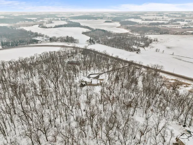 $1,049,900 | 20658 Belle Lake Road, Hutchinson, MN 55350