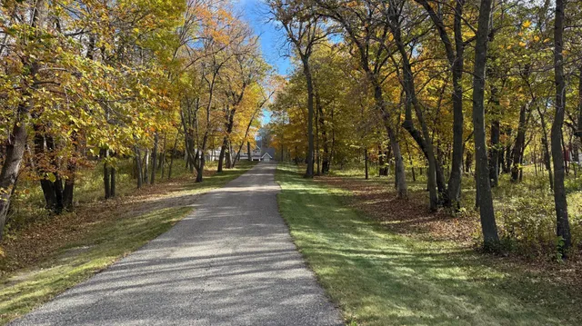 $1,049,900 | 20658 Belle Lake Road, Hutchinson, MN 55350