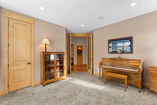 $1,049,900 | 20658 Belle Lake Road, Hutchinson, MN 55350