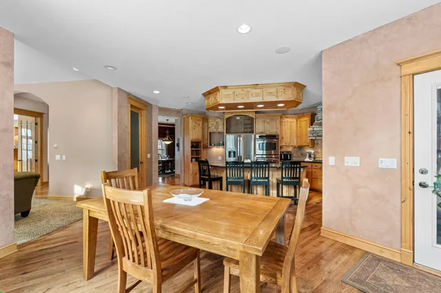 $1,049,900 | 20658 Belle Lake Road, Hutchinson, MN 55350