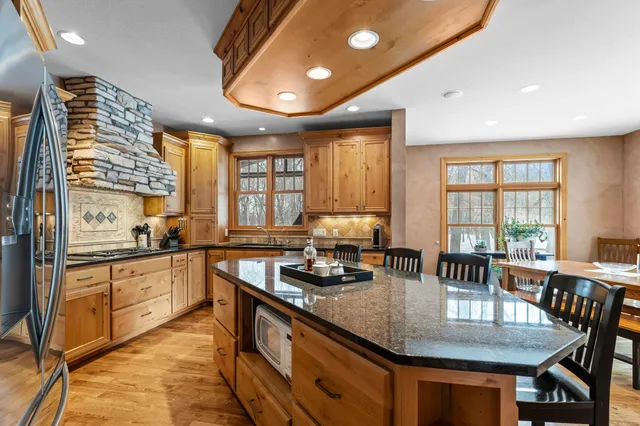 $1,049,900 | 20658 Belle Lake Road, Hutchinson, MN 55350