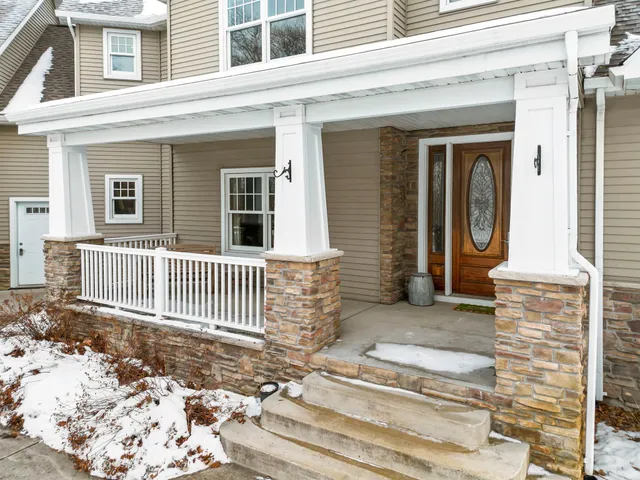 $1,049,900 | 20658 Belle Lake Road, Hutchinson, MN 55350