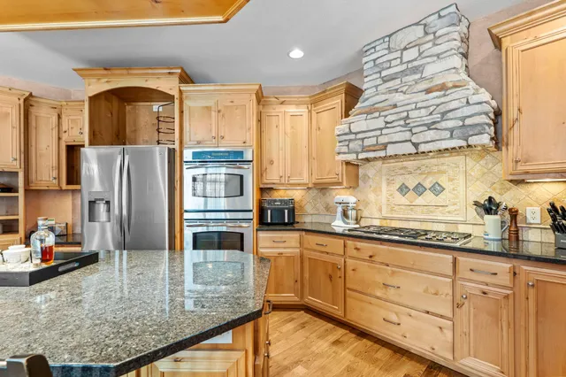 $1,049,900 | 20658 Belle Lake Road, Hutchinson, MN 55350