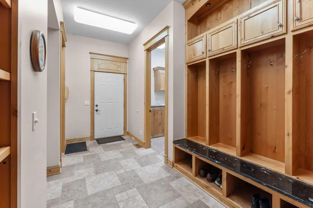 $1,049,900 | 20658 Belle Lake Road, Hutchinson, MN 55350