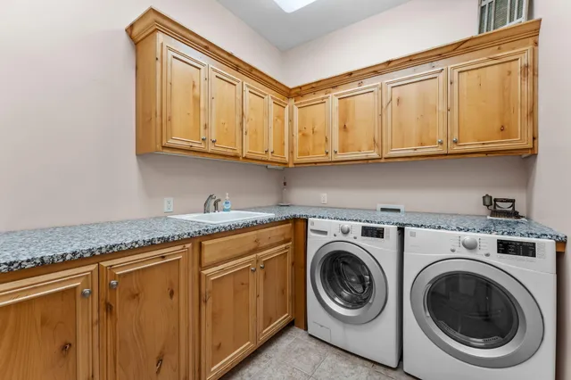 $1,049,900 | 20658 Belle Lake Road, Hutchinson, MN 55350