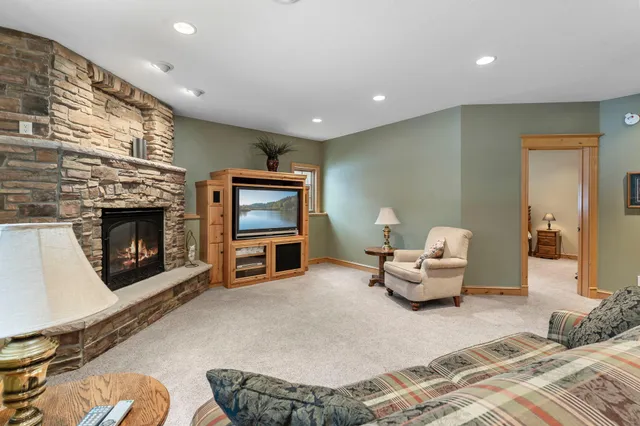 $1,049,900 | 20658 Belle Lake Road, Hutchinson, MN 55350