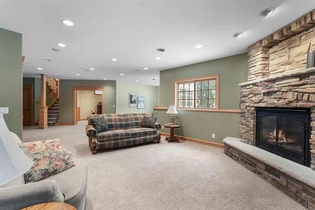 $1,049,900 | 20658 Belle Lake Road, Hutchinson, MN 55350