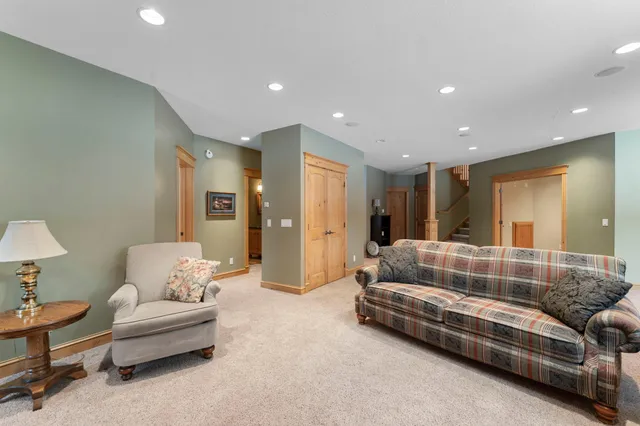 $1,049,900 | 20658 Belle Lake Road, Hutchinson, MN 55350