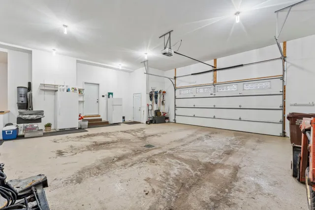 $1,049,900 | 20658 Belle Lake Road, Hutchinson, MN 55350