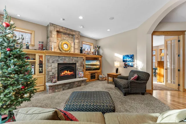 $1,049,900 | 20658 Belle Lake Road, Hutchinson, MN 55350