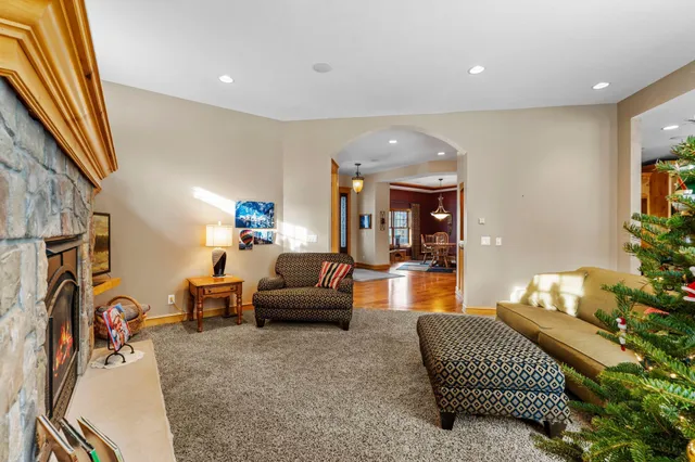 $1,049,900 | 20658 Belle Lake Road, Hutchinson, MN 55350