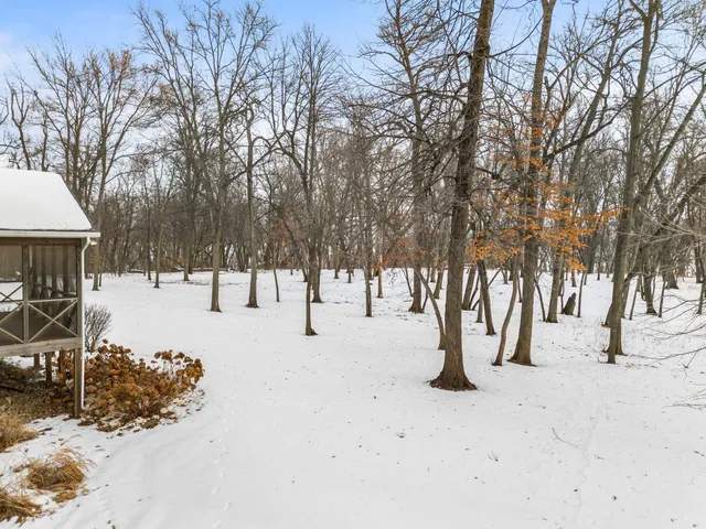 $1,049,900 | 20658 Belle Lake Road, Hutchinson, MN 55350