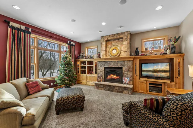 $1,049,900 | 20658 Belle Lake Road, Hutchinson, MN 55350