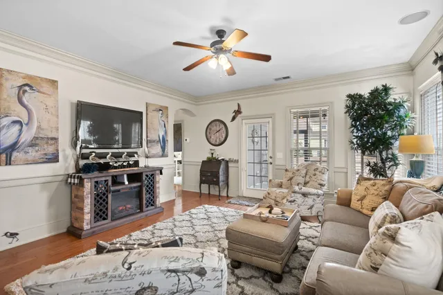 $389,900 | 118 Dreamland Drive, Murrells Inlet, SC 29576