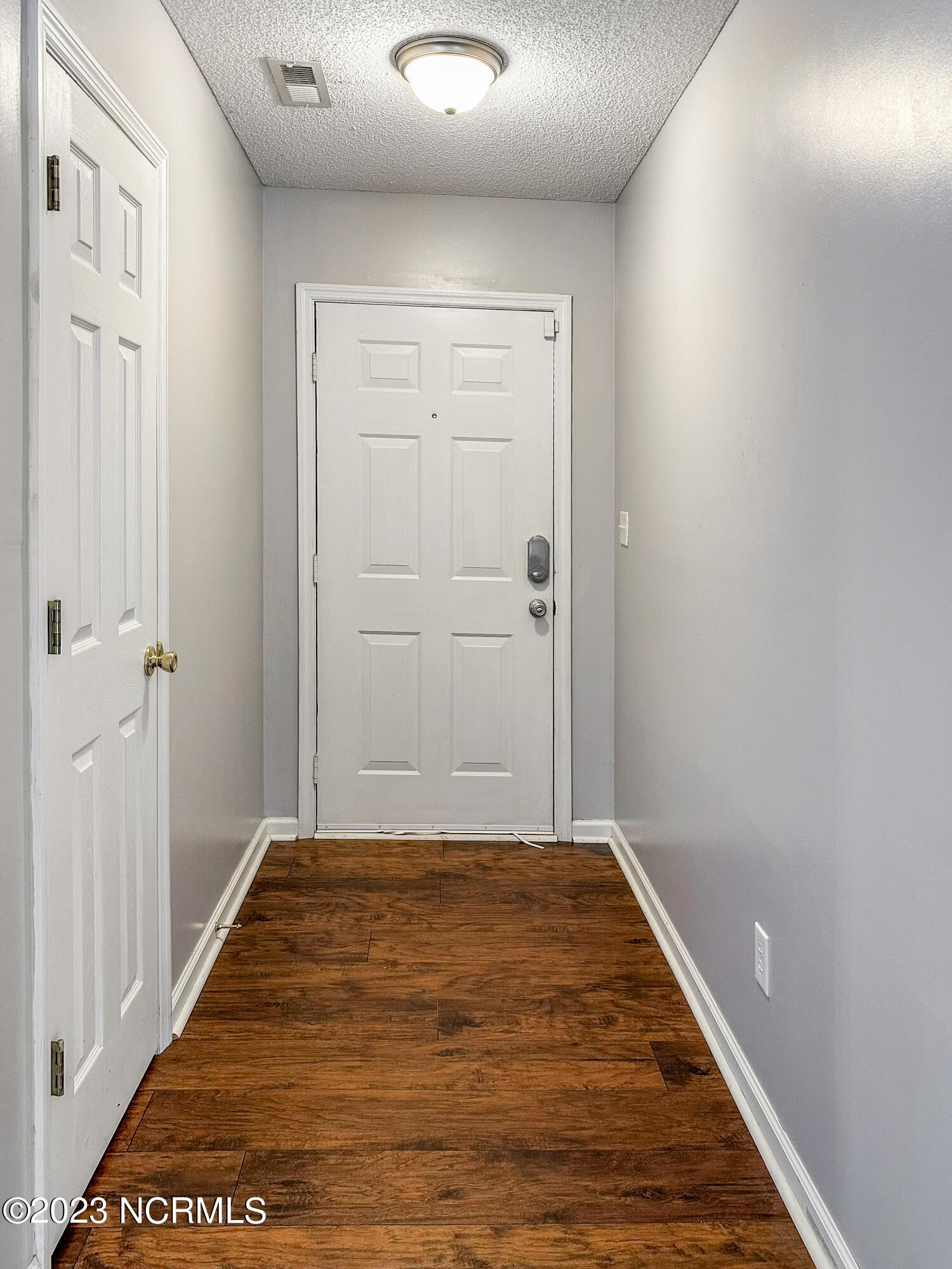 204 Liberty Park Road Jacksonville, NC 28540 - Photo 9 of 38 Photo Jul 24 2023, 2 09 45 PM