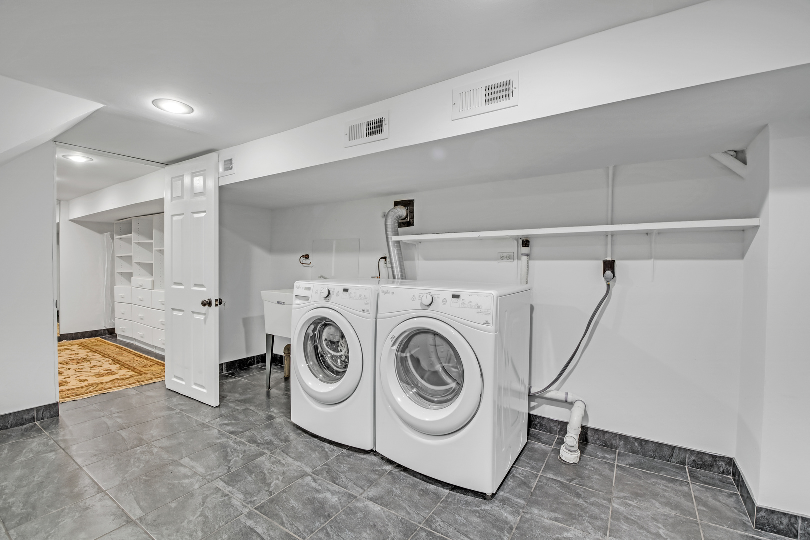 657 Chestnut Street Deerfield, IL 60015 - Photo 19 of 25 a utility room with dryer and washer