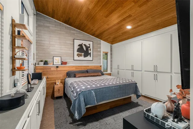 $1,750,000 | 15109 Southeast 53rd Place, Bellevue, WA 98006