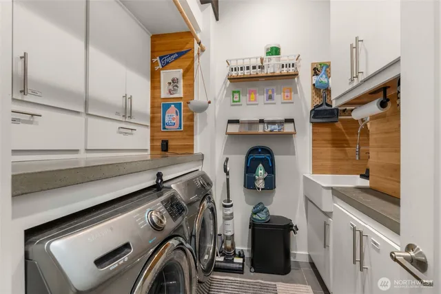 $1,750,000 | 15109 Southeast 53rd Place, Bellevue, WA 98006