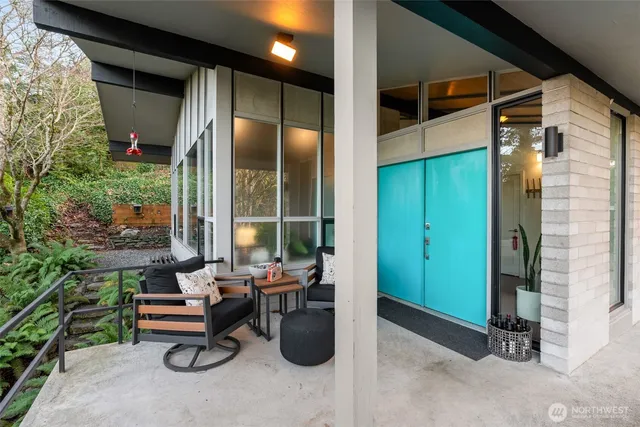 $1,750,000 | 15109 Southeast 53rd Place, Bellevue, WA 98006