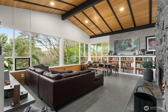 $1,750,000 | 15109 Southeast 53rd Place, Bellevue, WA 98006