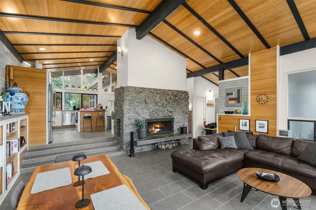 $1,750,000 | 15109 Southeast 53rd Place, Bellevue, WA 98006