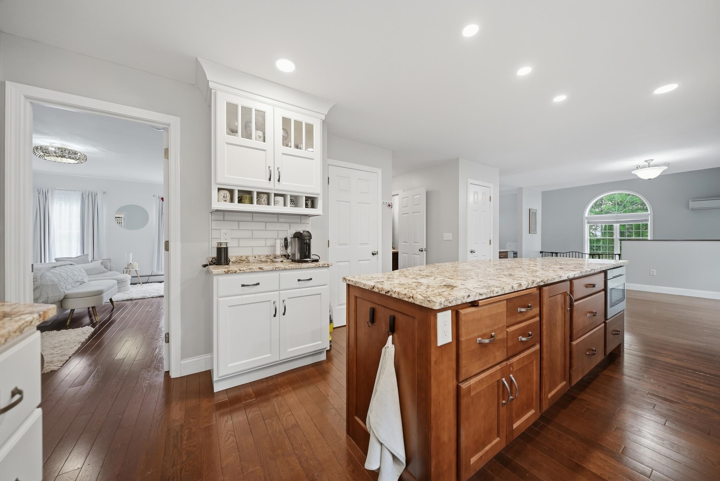 13 Stirling Avenue Hooksett, NH 03106 - Photo 9 of 50