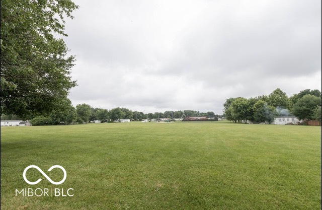 359 Gentlemen Place Cloverdale, IN 46120 - Photo 4 of 21