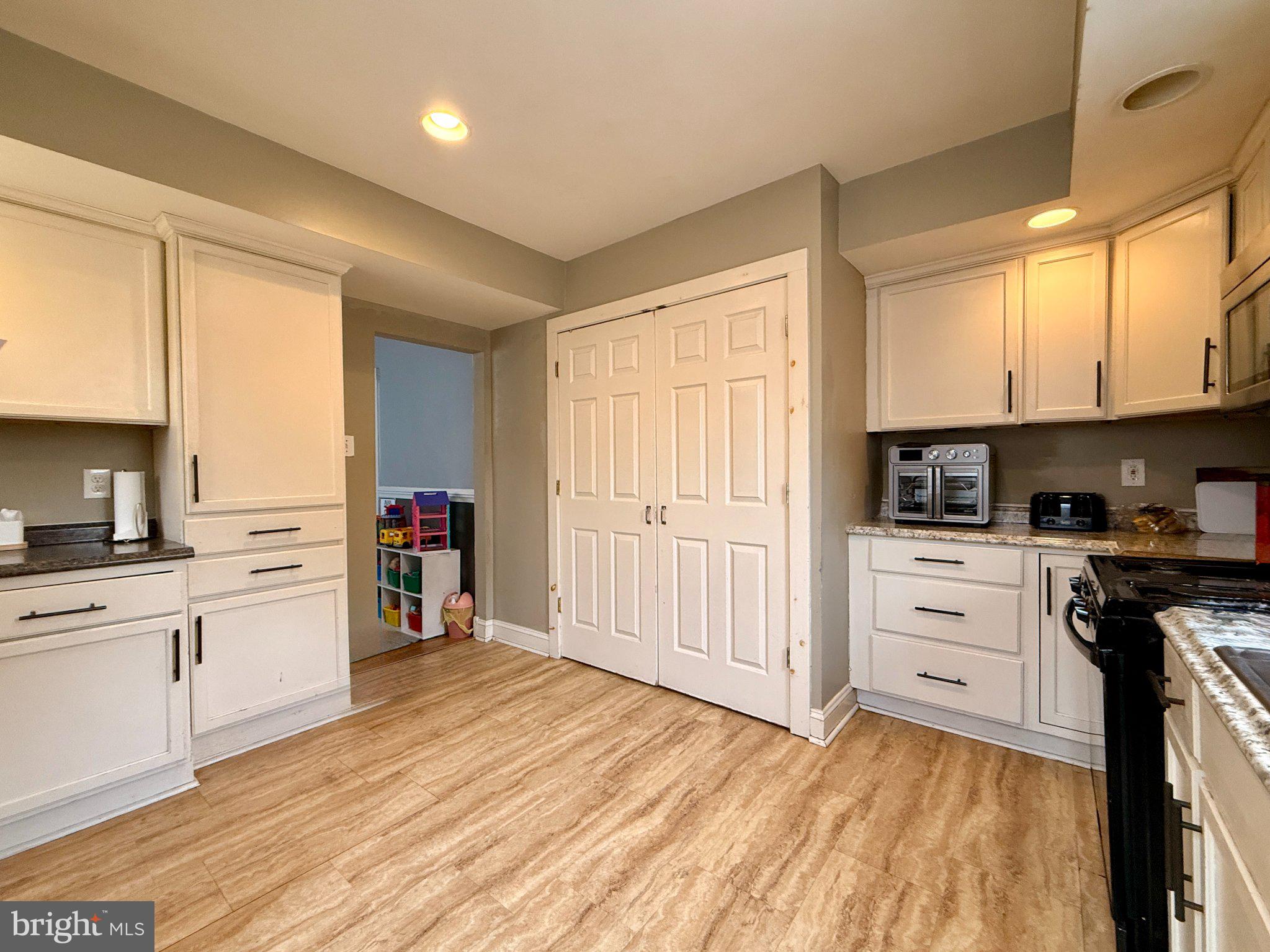 2116 Madison Street Chester, PA 19013 - Photo 11 of 29