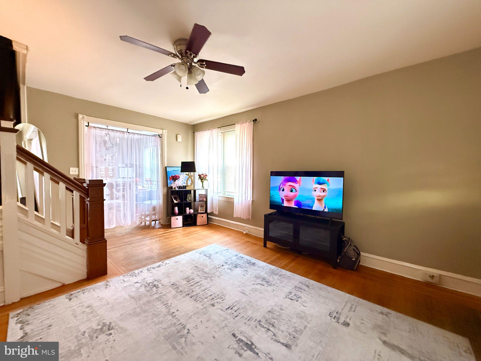 2116 Madison Street Chester, PA 19013 - Photo 6 of 29