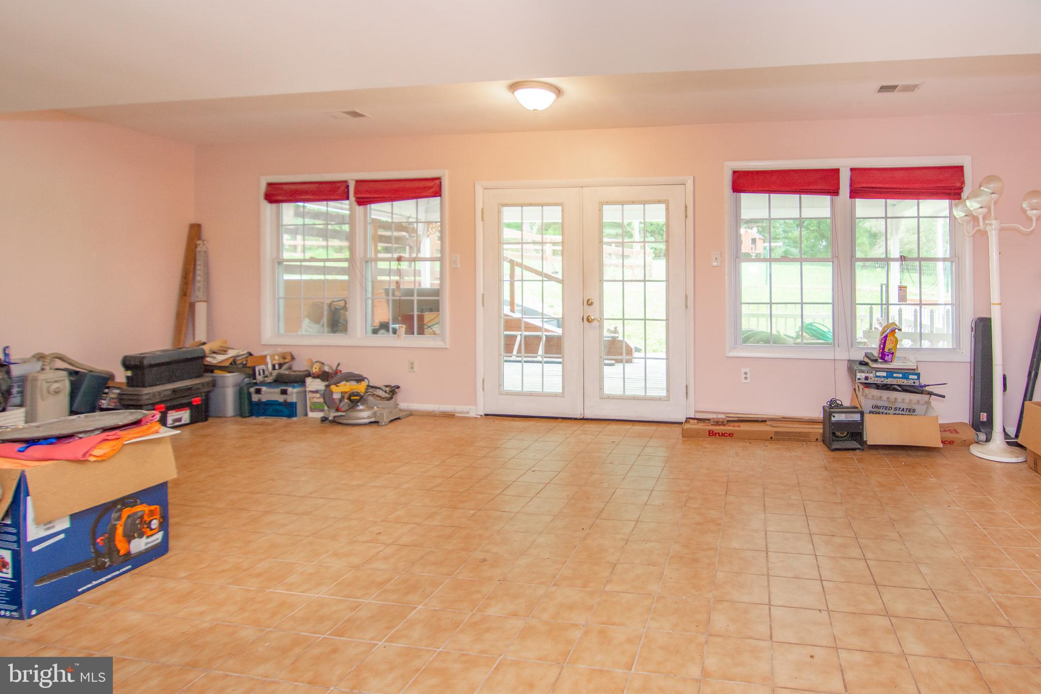 5248 Carroll Warehime Road Manchester, MD 21102 - Photo 11 of 32 Gallery Image 11