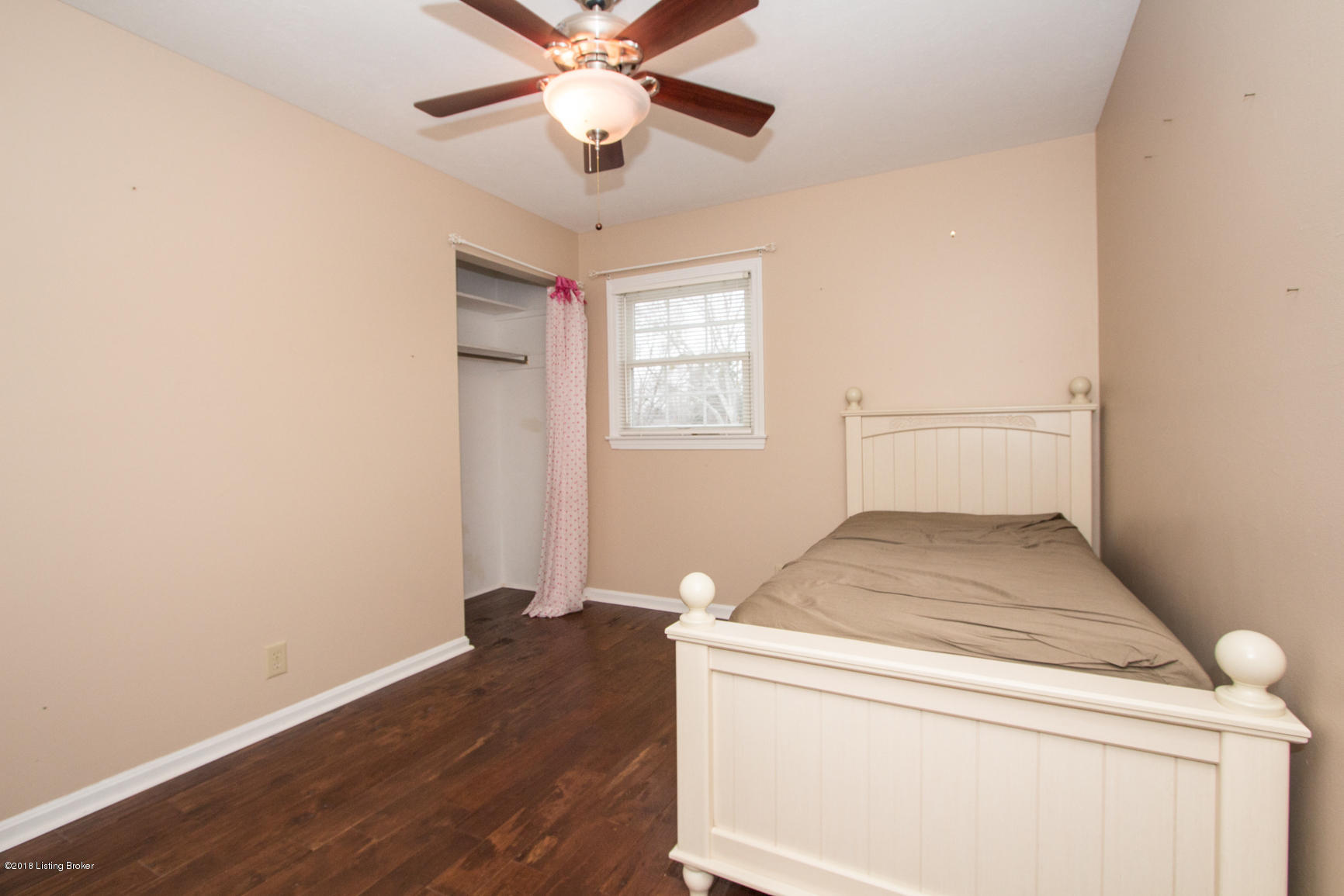 119 Blue Fields Road Louisville, KY 40223 - Photo 38 of 60 JThomas Photography-119 Blue Fields-25