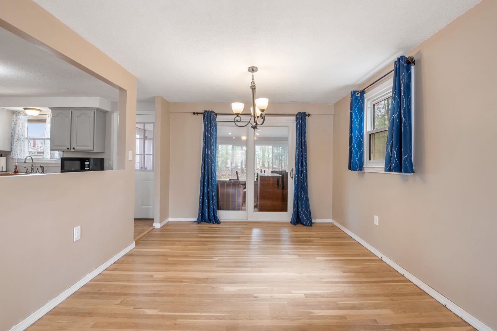 3 Norwich Road Nashua, NH 03062 - Photo 3 of 25