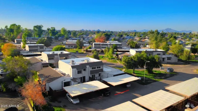 a picture of city view