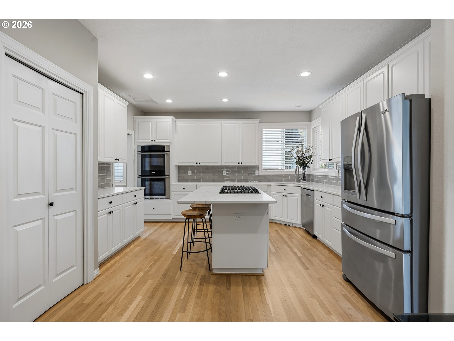 5707 Ridgetop Court Lake Oswego, OR 97035 - Photo 15 of 48 Gallery Image 15