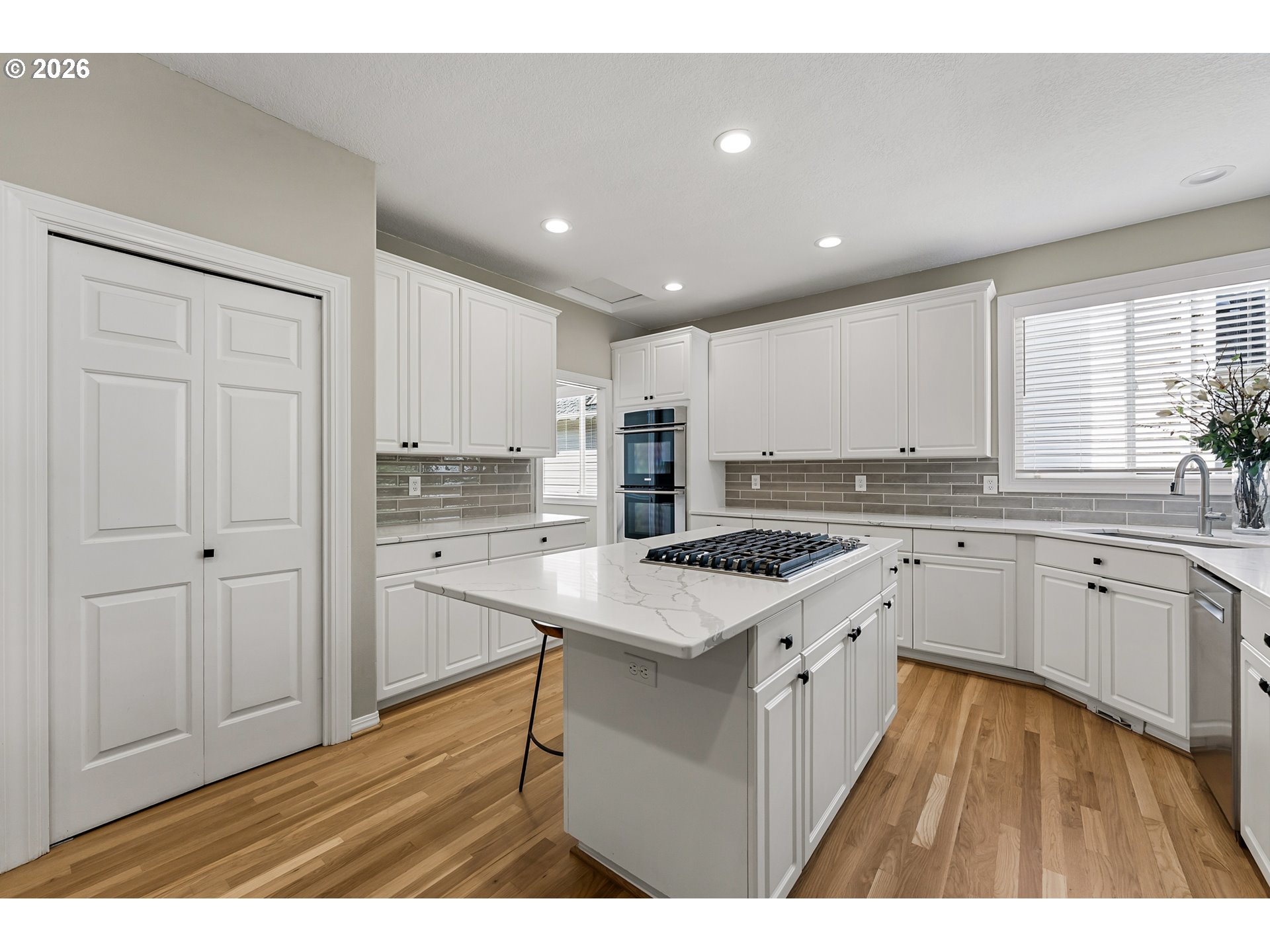 5707 Ridgetop Court Lake Oswego, OR 97035 - Photo 19 of 48 Gallery Image 19