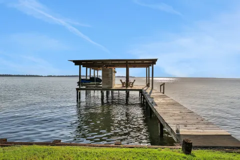 $995,000 | 334 Sunset Drive, Livingston, TX 77351