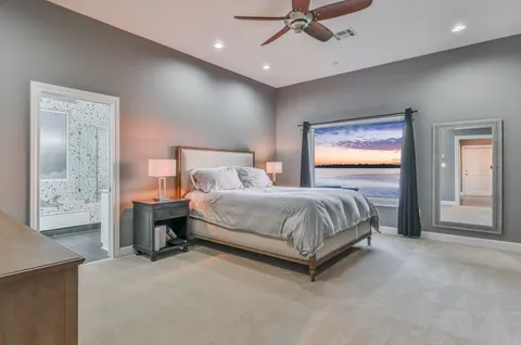 $995,000 | 334 Sunset Drive, Livingston, TX 77351