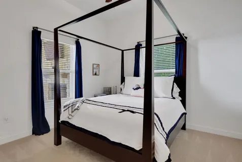 $995,000 | 334 Sunset Drive, Livingston, TX 77351