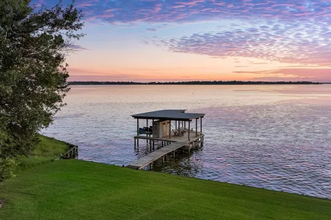 $995,000 | 334 Sunset Drive, Livingston, TX 77351