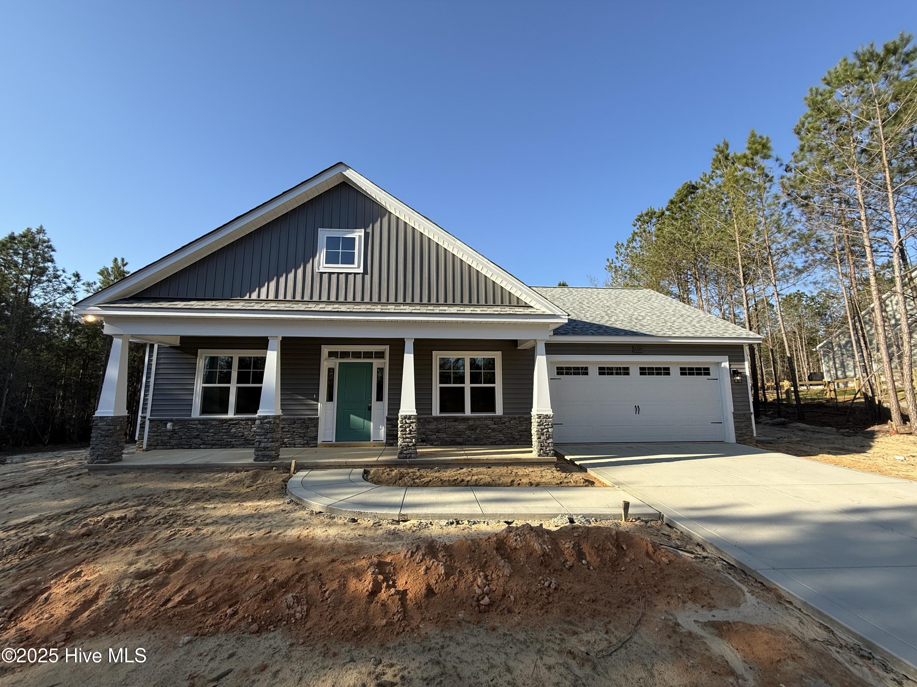 1235 Ring Road