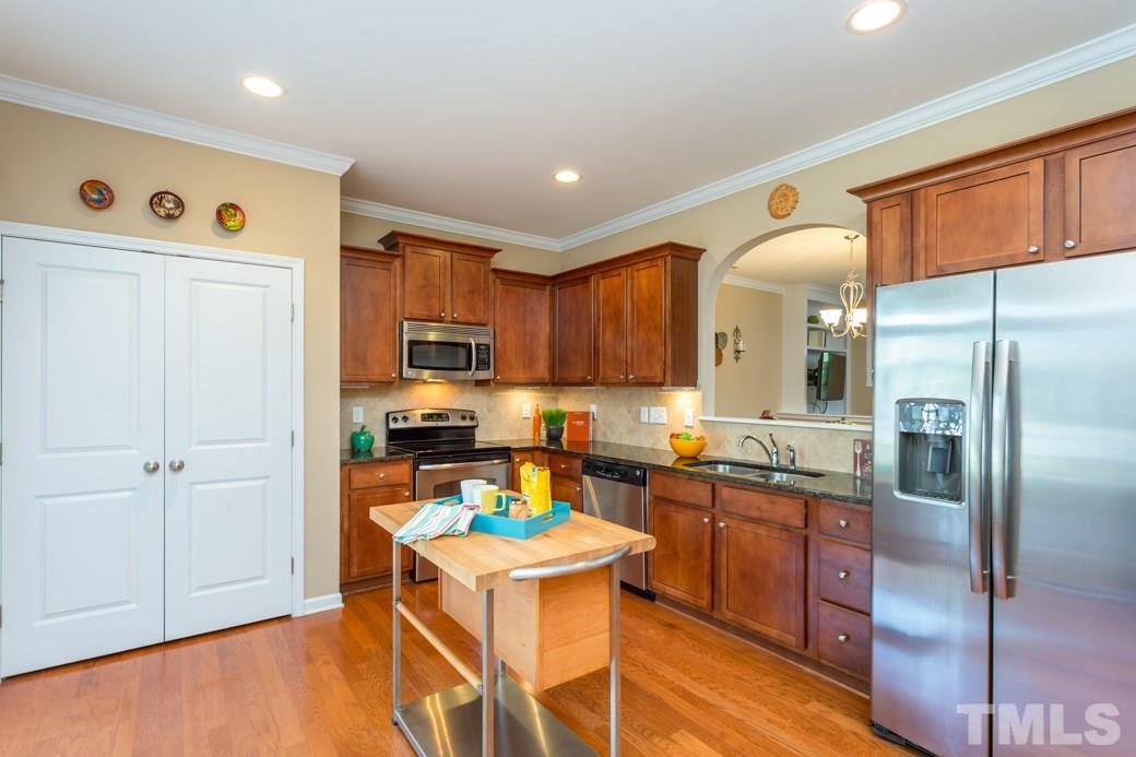 2647 Cloud Mist Circle Raleigh, NC 27614 - Photo 2 of 12 Gallery Image 2