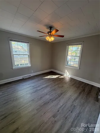 $1,350 | 509 Rhyne Street, Lincolnton, NC 28092
