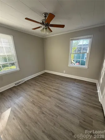 $1,350 | 509 Rhyne Street, Lincolnton, NC 28092